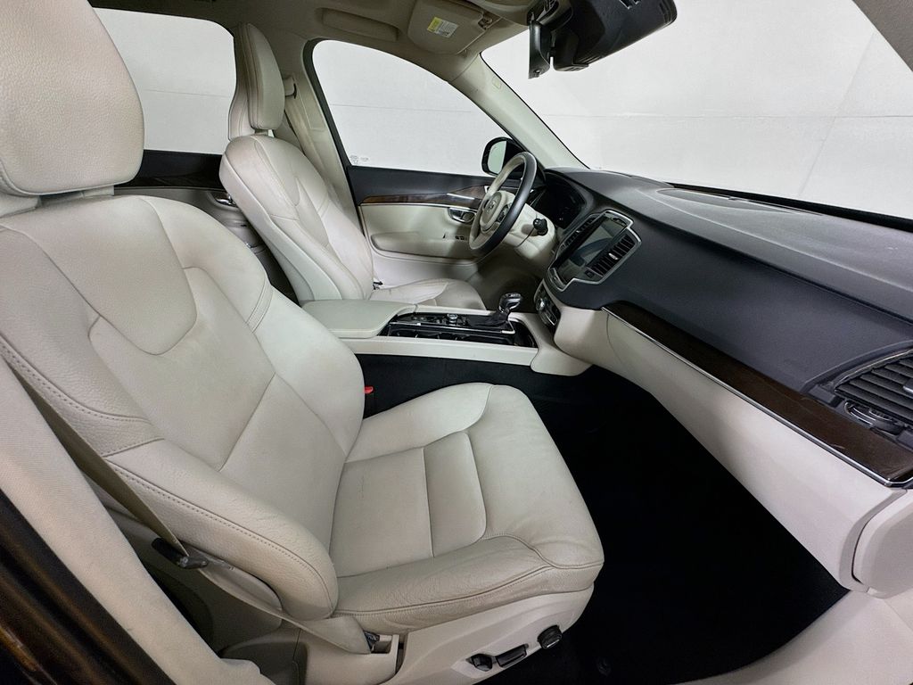 Used Car 2019 Volvo Xc90  T5 Momentum For Sale Under $20,000 In Austin, Texas