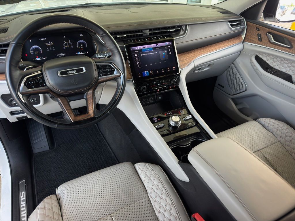 2023 Jeep Grand Cherokee L Summit White at Gullo Toyota