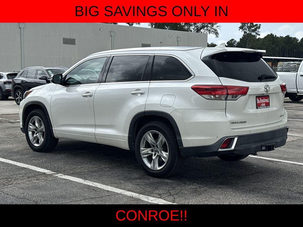 2018 Toyota Highlander Limited White at Community Kia