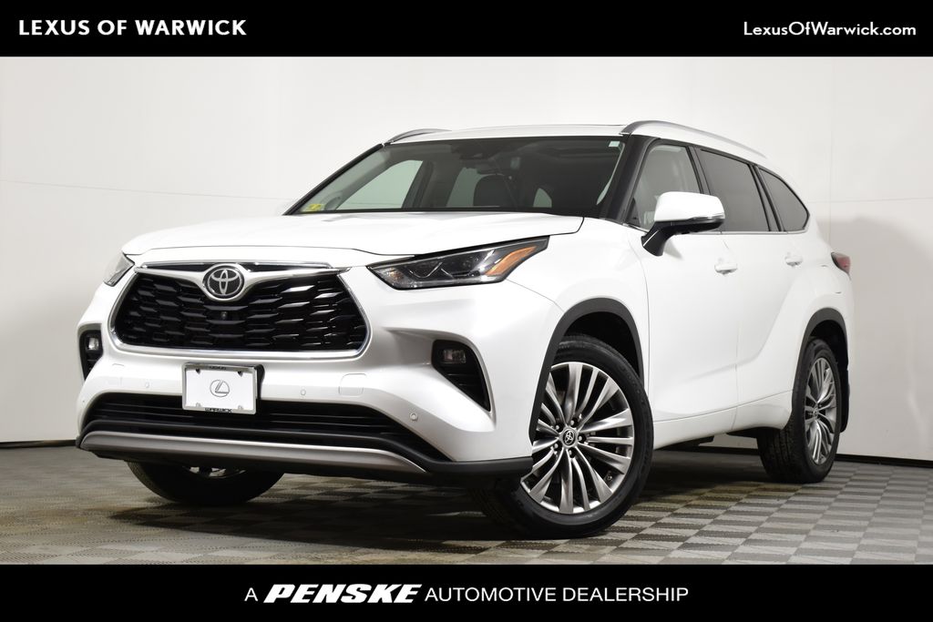 Thumbnail: 2022 Toyota Highlander - 1