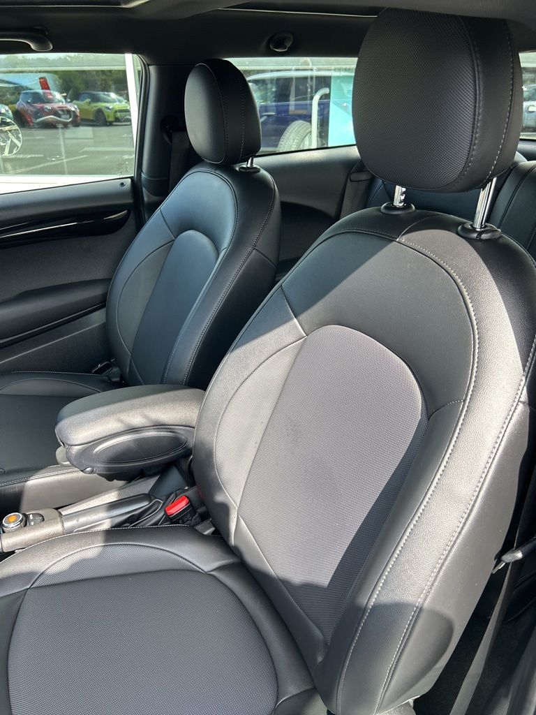 2021 MINI Cooper S 10