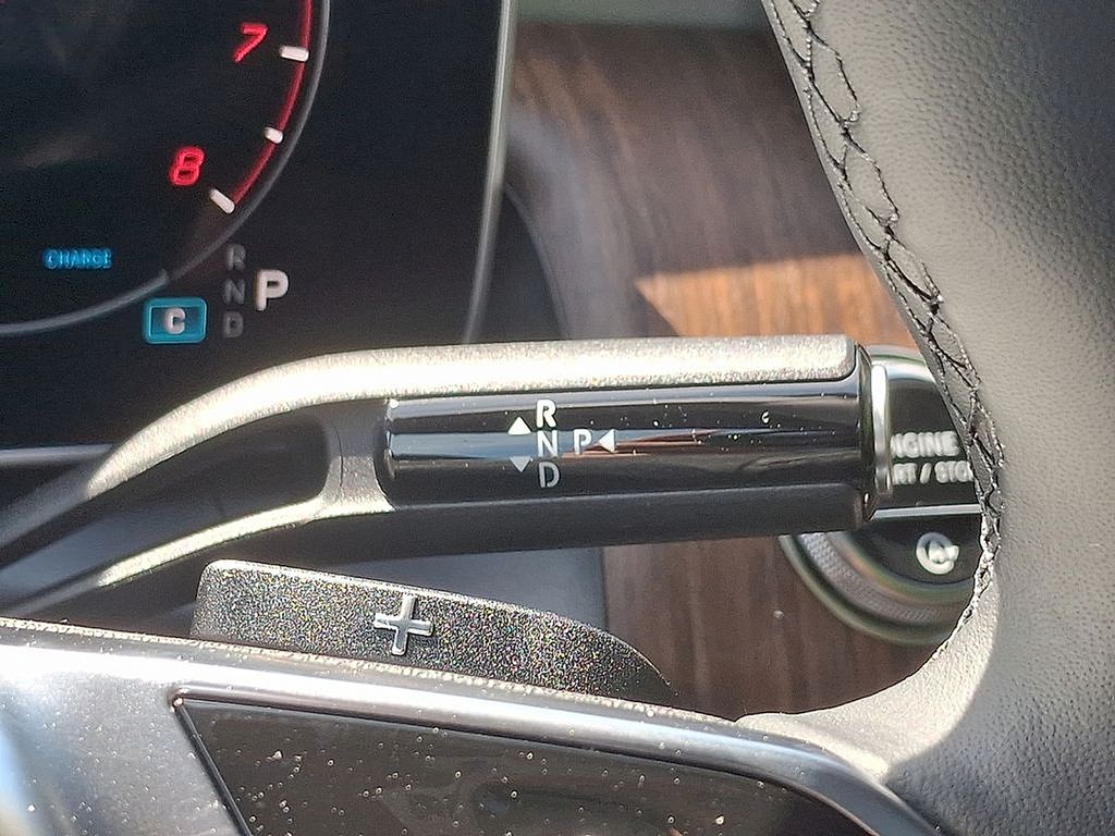 Thumbnail: 2025 Mercedes-Benz GLC - 12