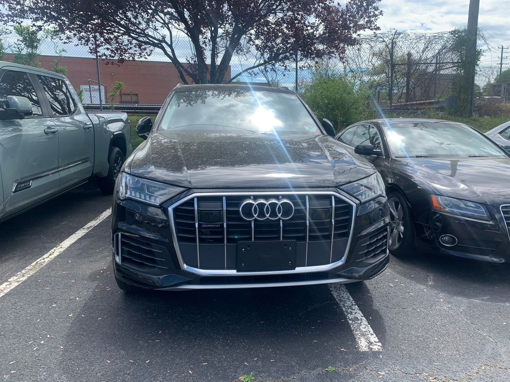 Thumbnail: 2023 Audi Q7 - 2