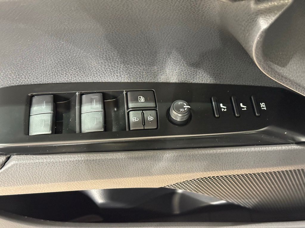 Thumbnail: 2026 Toyota Camry - 15