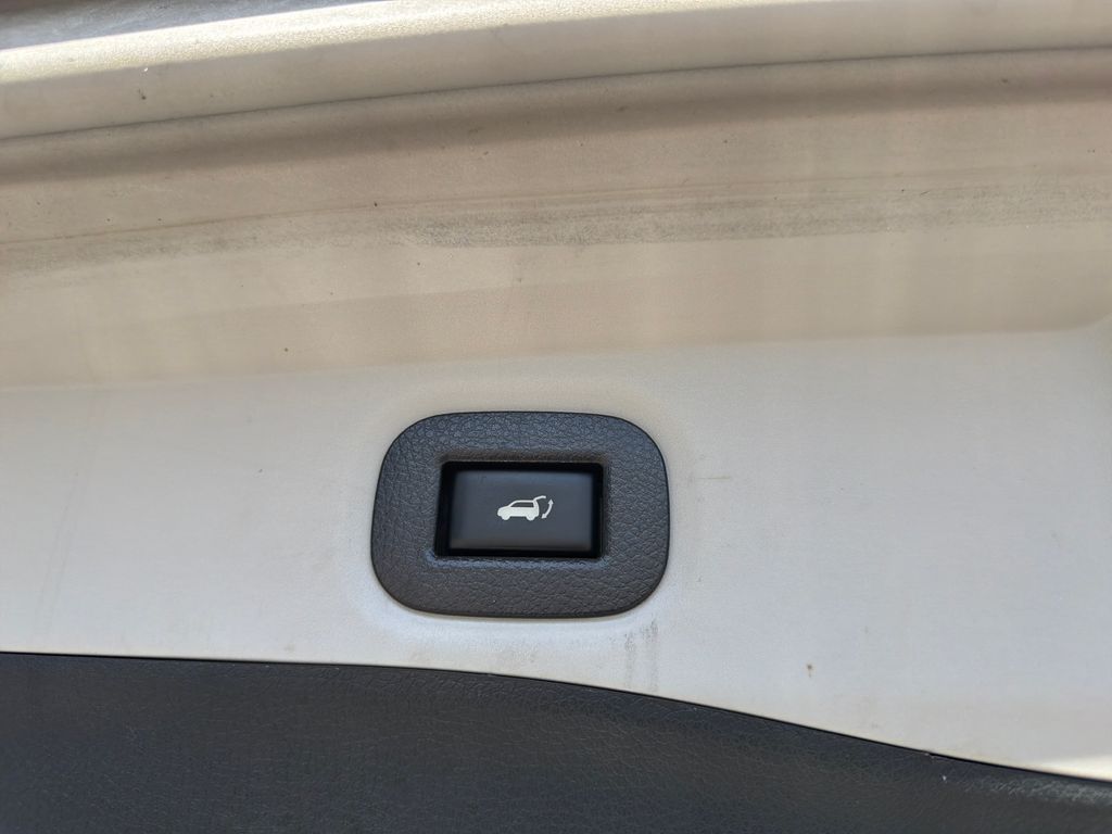 Used 2020 Nissan Rogue SV 4D Sport Utility