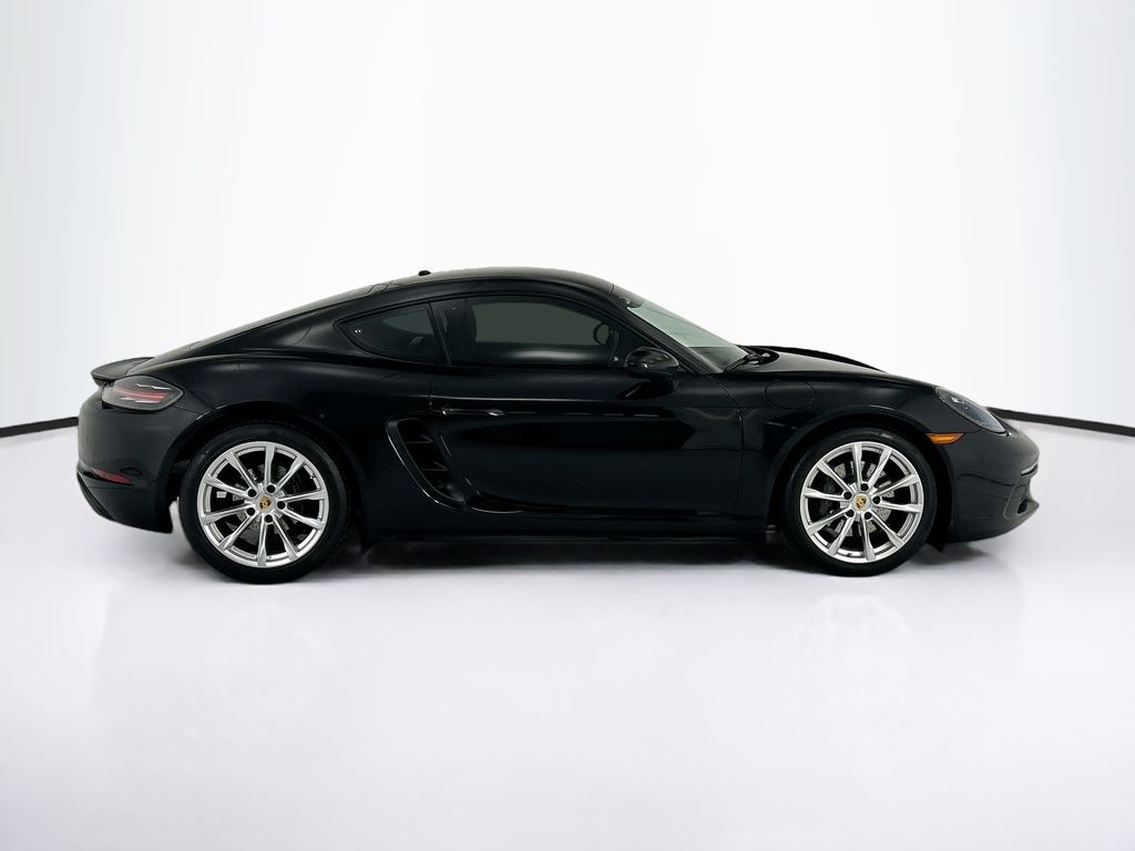 Thumbnail: 2017 Porsche 718 Cayman - 4
