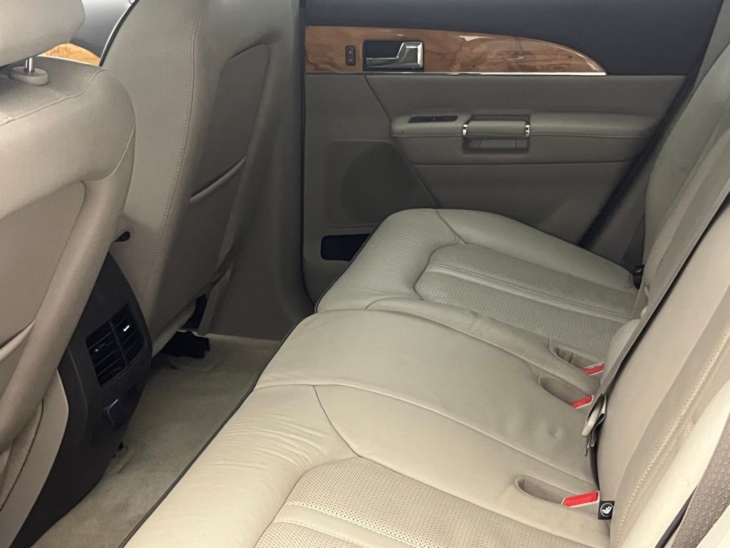 Thumbnail: 2013 Lincoln MKX - 25