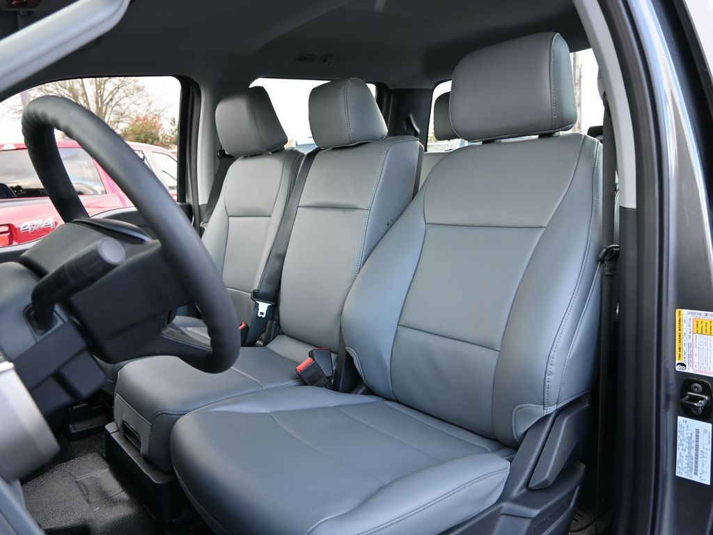 2025 Ford F-250 Super Duty XL