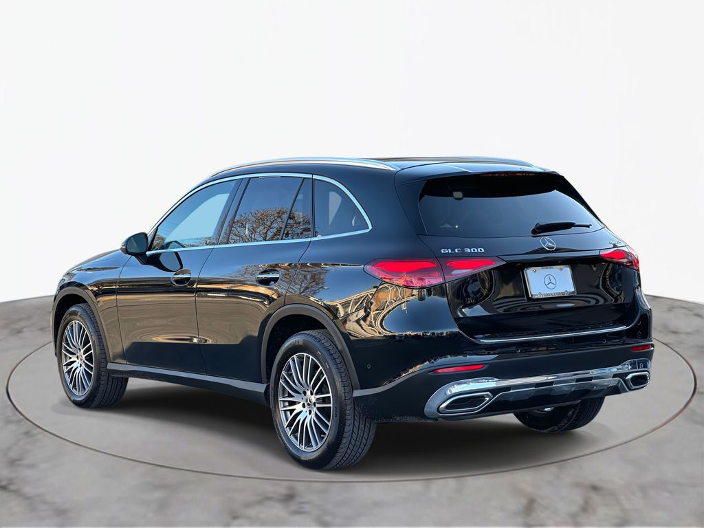 2024 Mercedes-Benz GLC 300 5