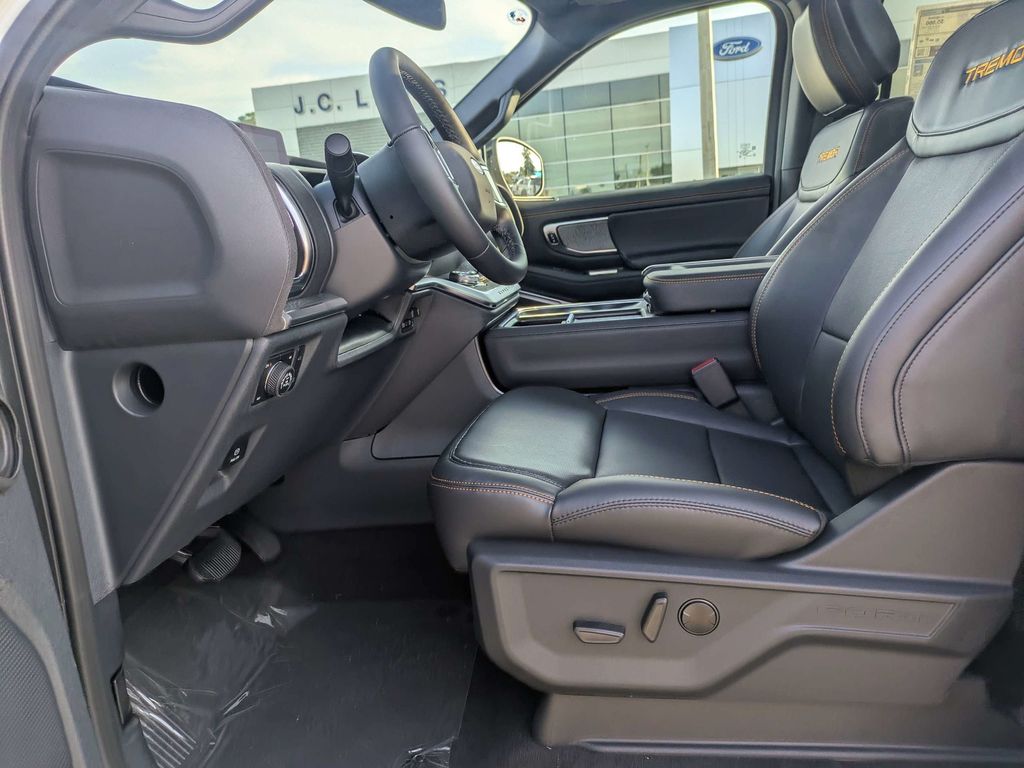 2027 Ford Expedition Tremor