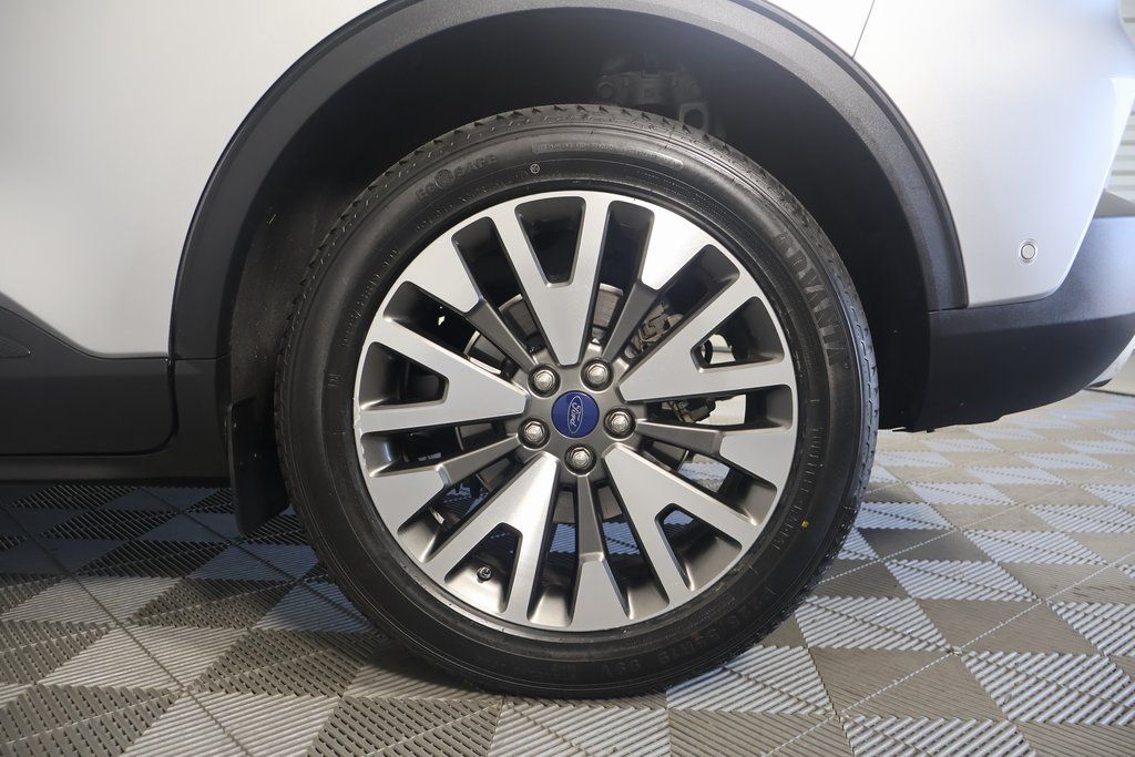 2020 Ford Escape Titanium Hybrid 16
