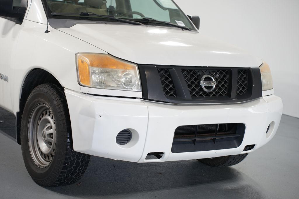 Thumbnail: 2009 Nissan Titan - 4