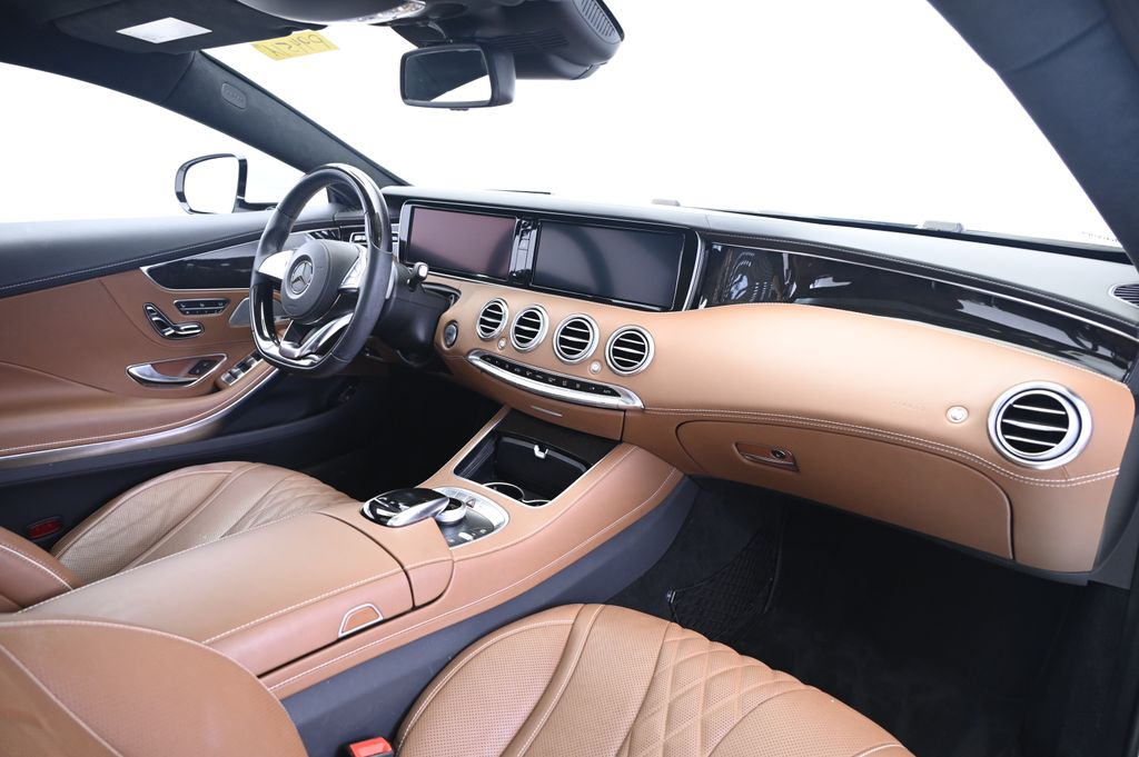 Thumbnail: 2016 Mercedes-Benz S-Class - 18