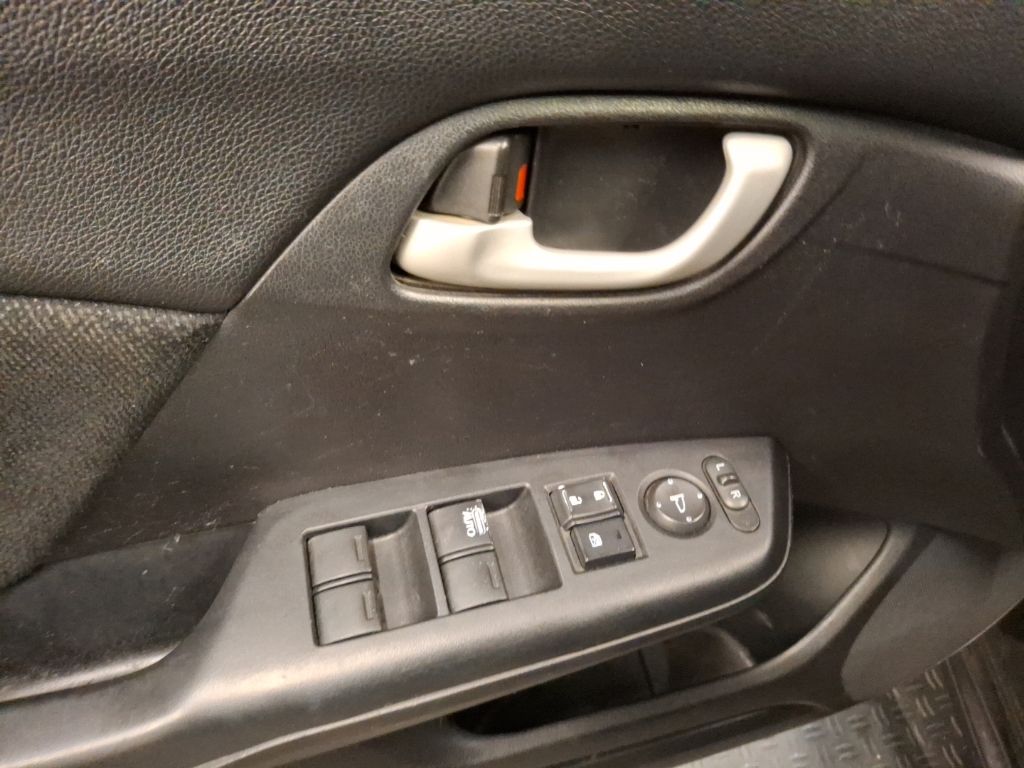 2013 Honda Civic LX - Photo 16