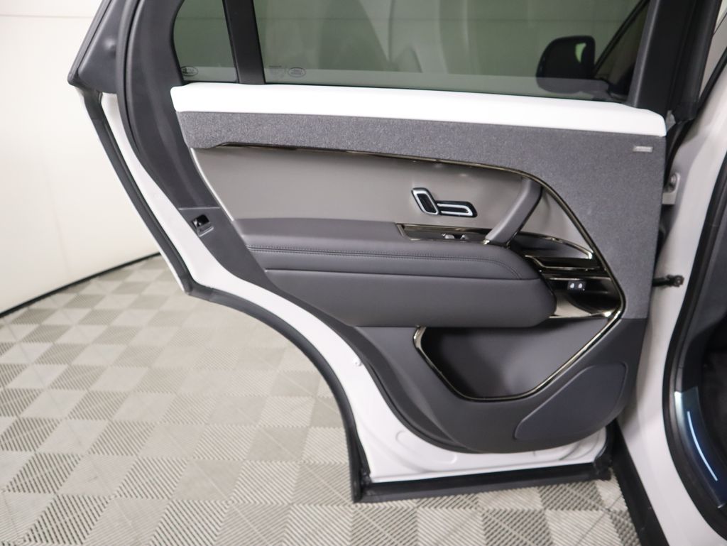 Thumbnail: 2025 Land Rover Range Rover Sport - 27