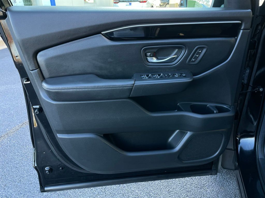 Thumbnail: 2024 Honda Pilot - 24