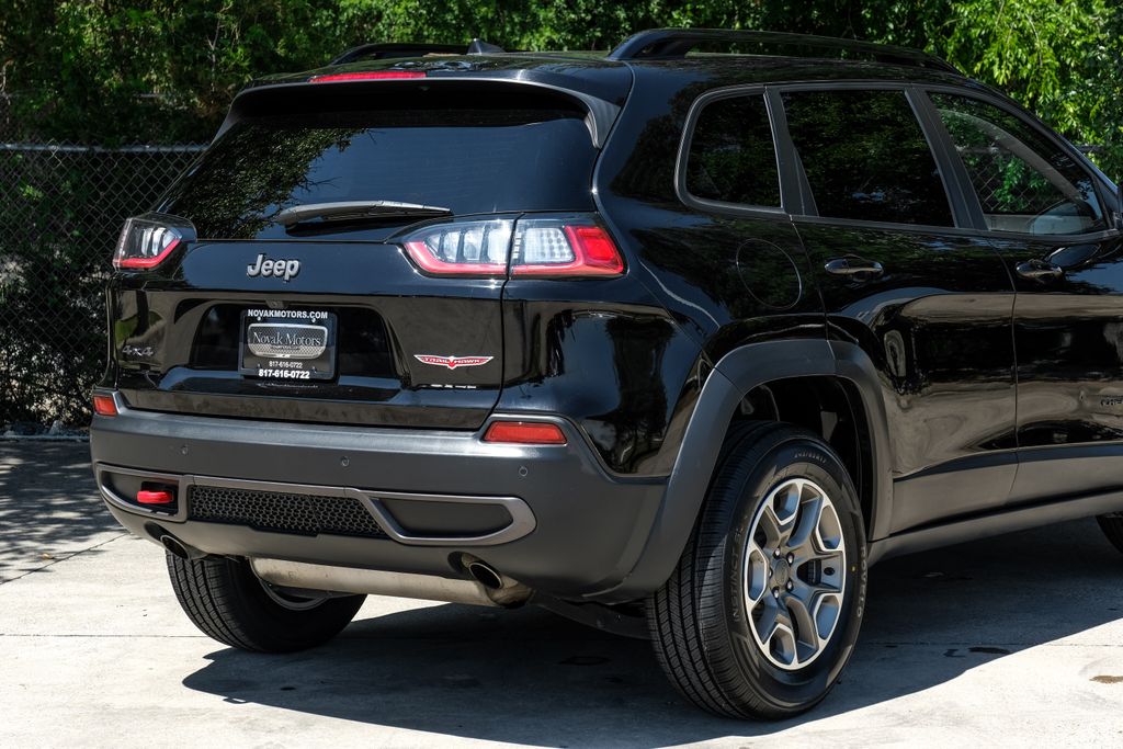 used 2022 Jeep Cherokee car, priced at $25,800