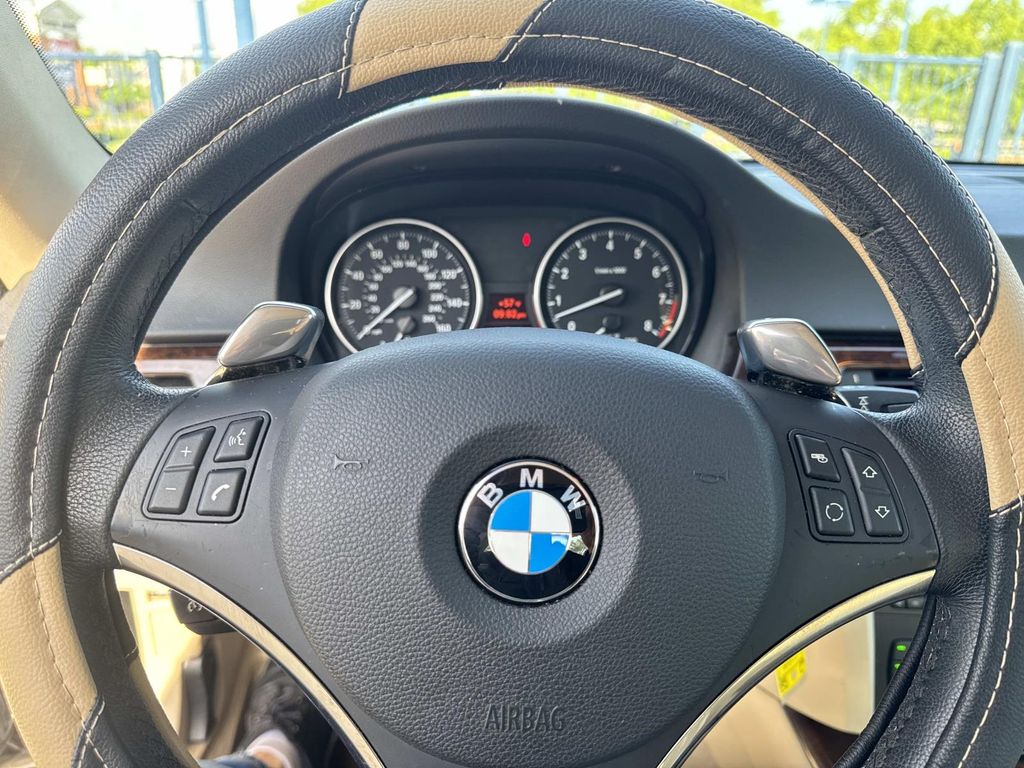 Used 2007 Black BMW 335i image 21