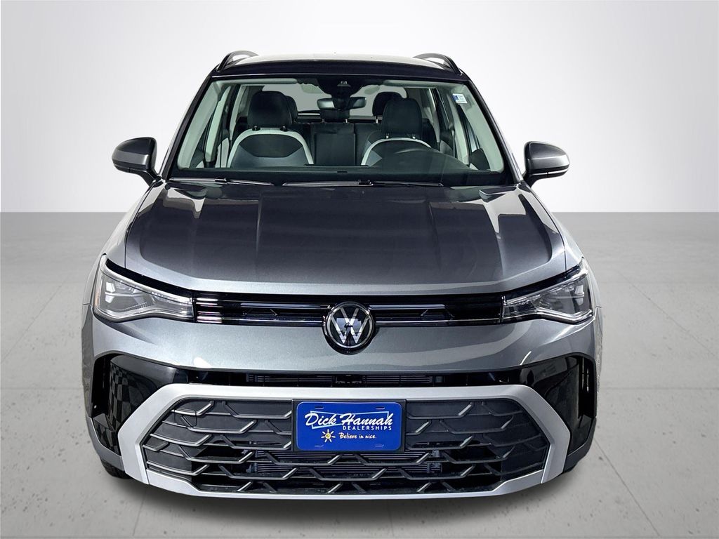 2025 Volkswagen Taos S photo 3