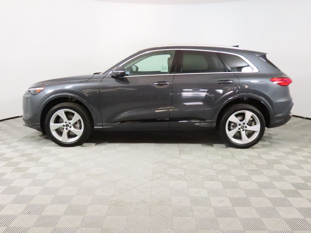 Thumbnail: 2025 Audi Q5 - 2