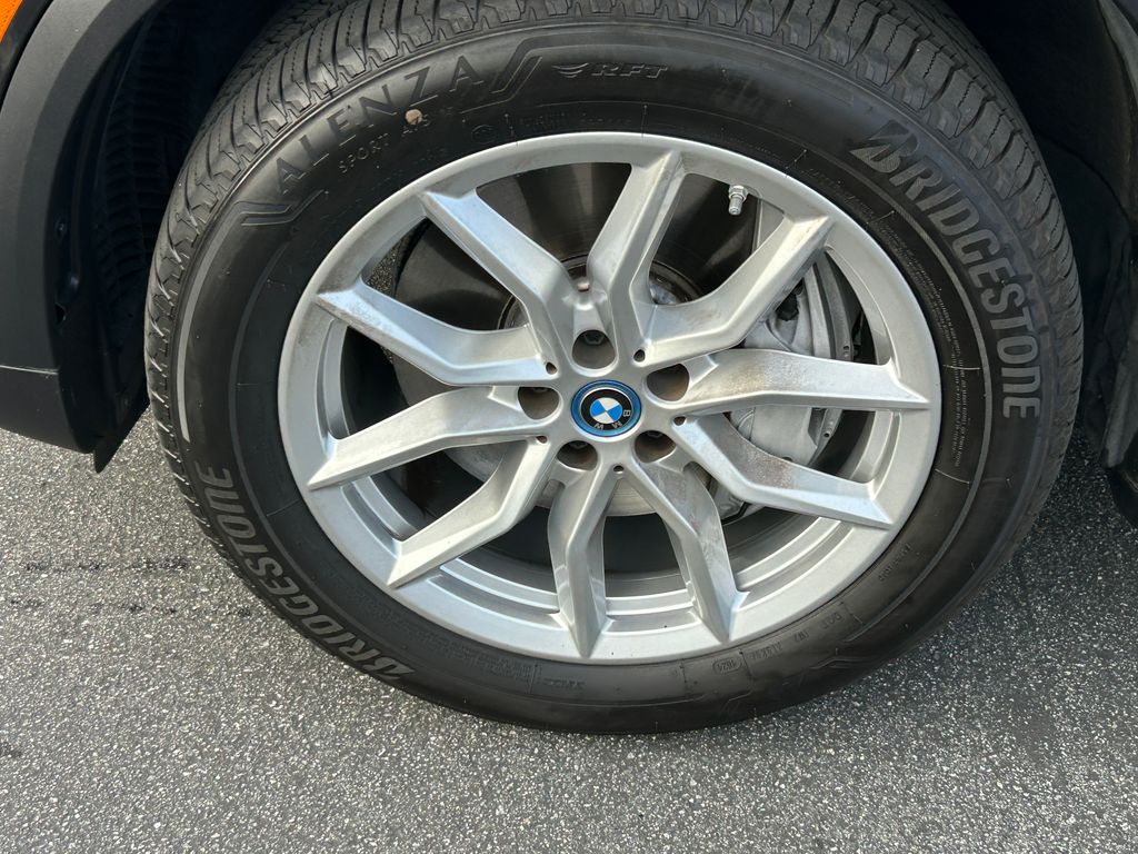 Thumbnail: 2023 BMW X5 - 9