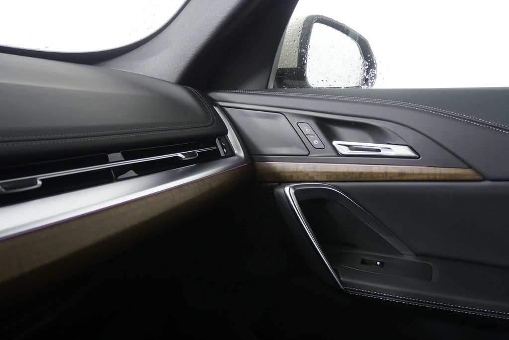 Thumbnail: 2026 BMW X1 - 28