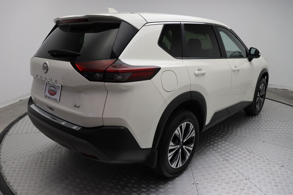 2023 Nissan Rogue SV 8