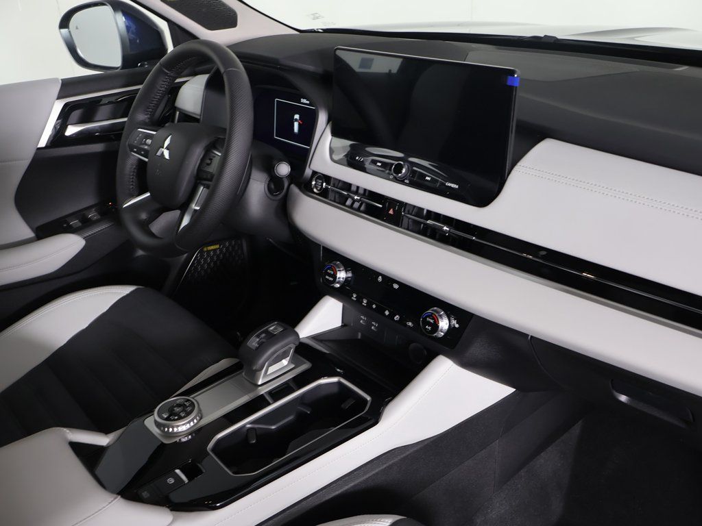 New 2026 Blue Mitsubishi SE image 30