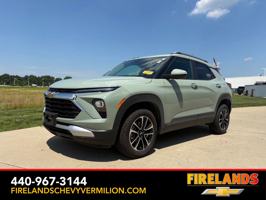 Cacti Green 2025 Chevrolet Trailblazer SUV / Crossover Four-Wheel Drive 9-Speed Automatic