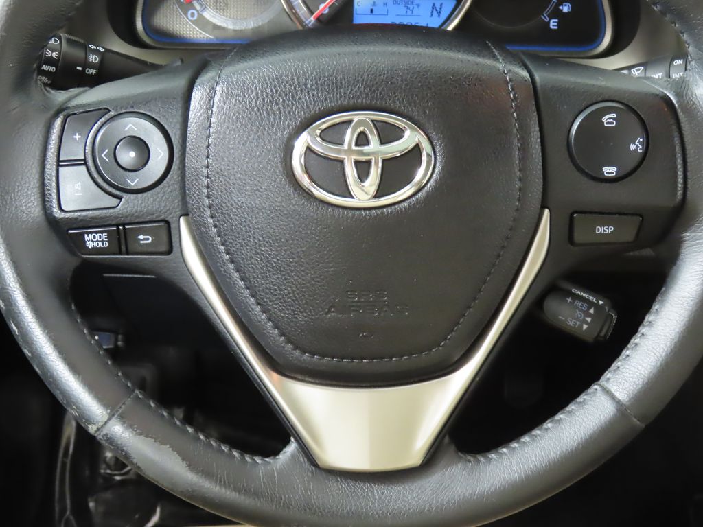 Thumbnail: 2014 Toyota RAV4 - 15