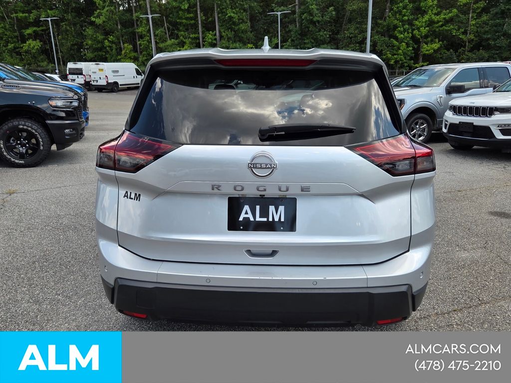 Used 2025 Silver Nissan SV image 13