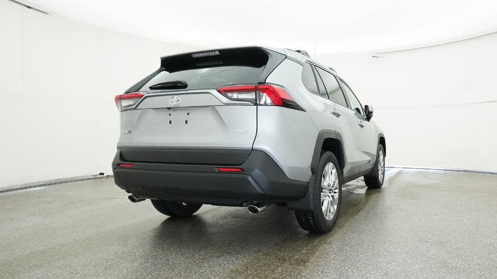 Thumbnail: 2025 Toyota RAV4 - 14