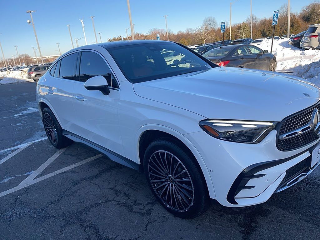 Thumbnail: 2024 Mercedes-Benz GLC - 3