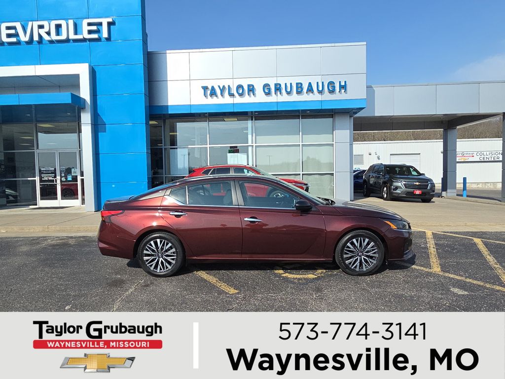 Garnet Pearl Metallic 2024 Nissan Altima 2.5 SV FWD Sedan Front-Wheel Drive Continuously Variable Transmission