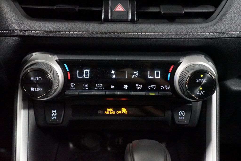 Thumbnail: 2025 Toyota RAV4 - 20