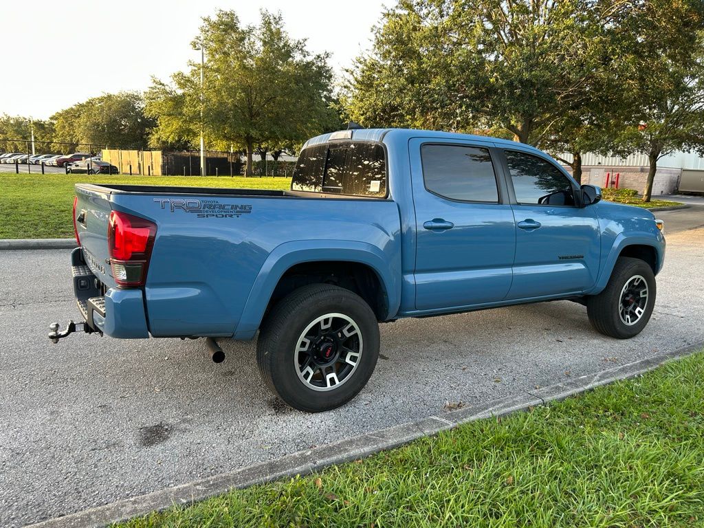 Thumbnail: 2019 Toyota Tacoma - 5