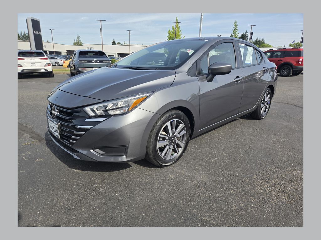 2025 Nissan Versa SV FWD