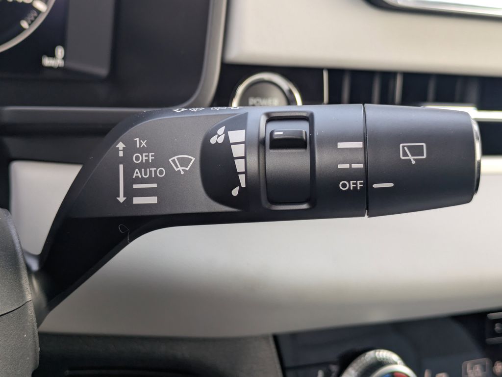 2025 Mitsubishi Outlander Plug-in Hybrid Platinum Edition - Photo 30