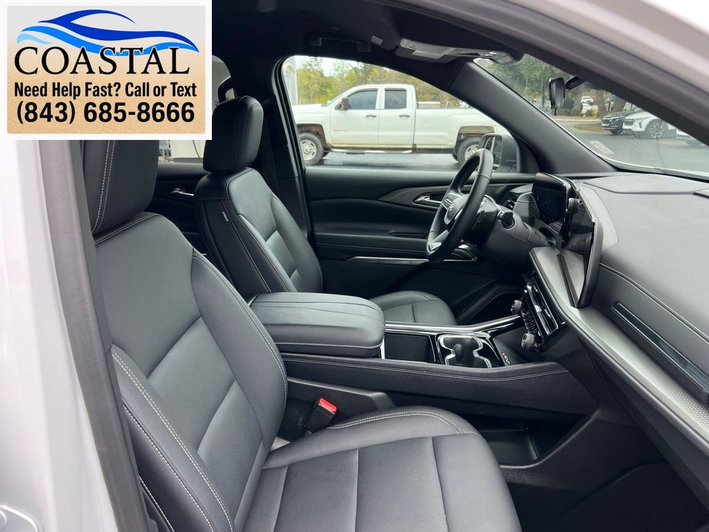 2025 Chevrolet Traverse LT White at Bob Mills Chevrolet