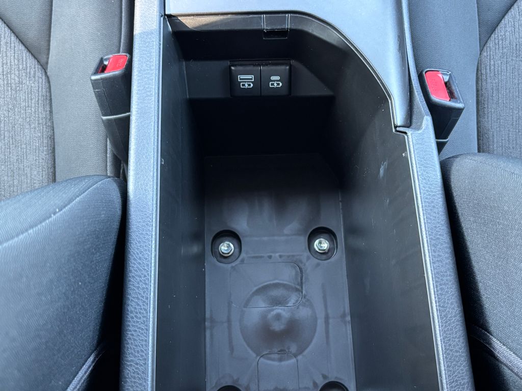 Thumbnail: 2024 Toyota Camry - 19