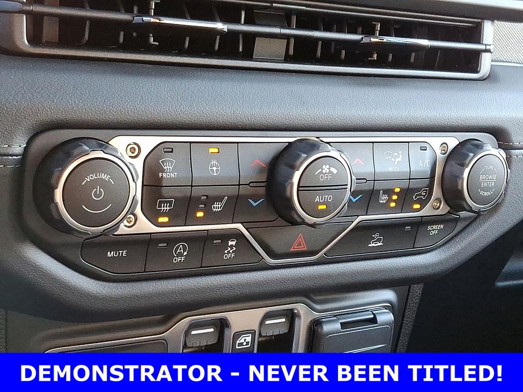 New 2025 Jeep Wrangler SUV