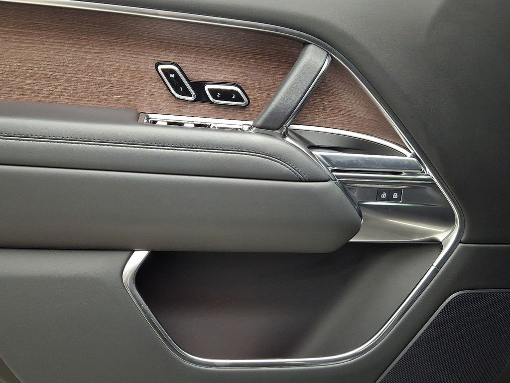 Thumbnail: 2024 Land Rover Range Rover - 13