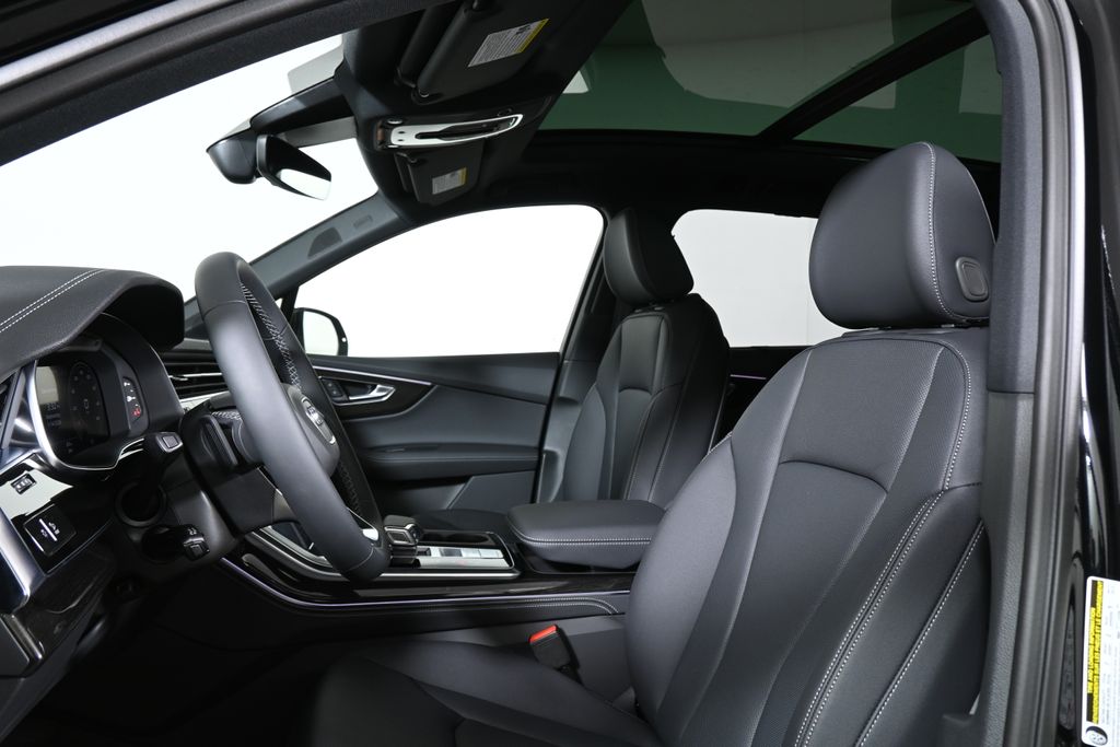 Thumbnail: 2026 Audi Q7 - 13