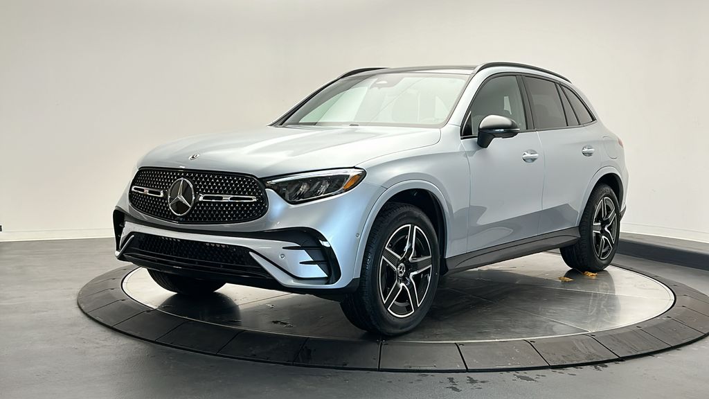 2025 Mercedes-Benz GLC 350 3