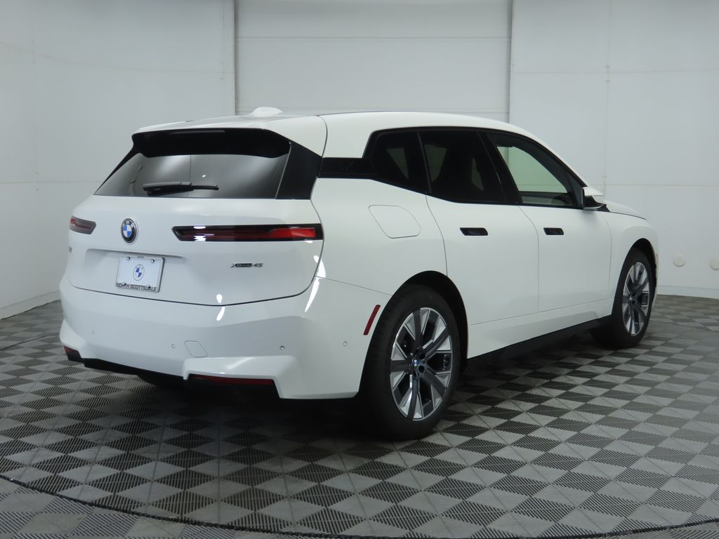 Thumbnail: 2026 BMW iX - 5