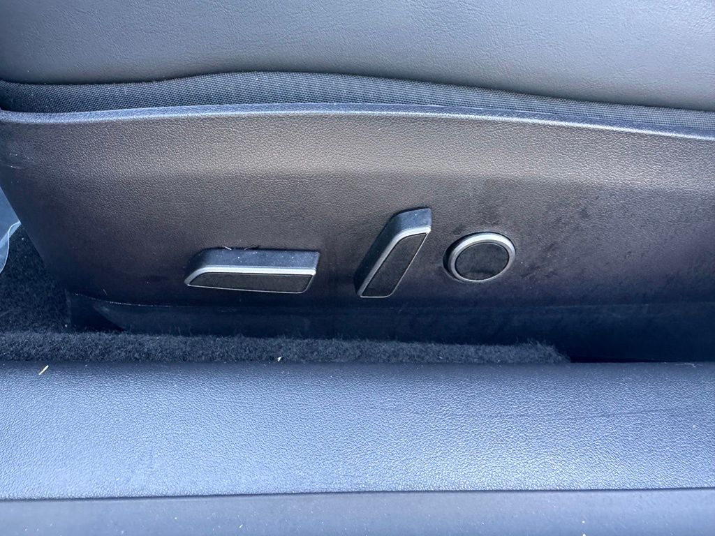 TeslaModel 319