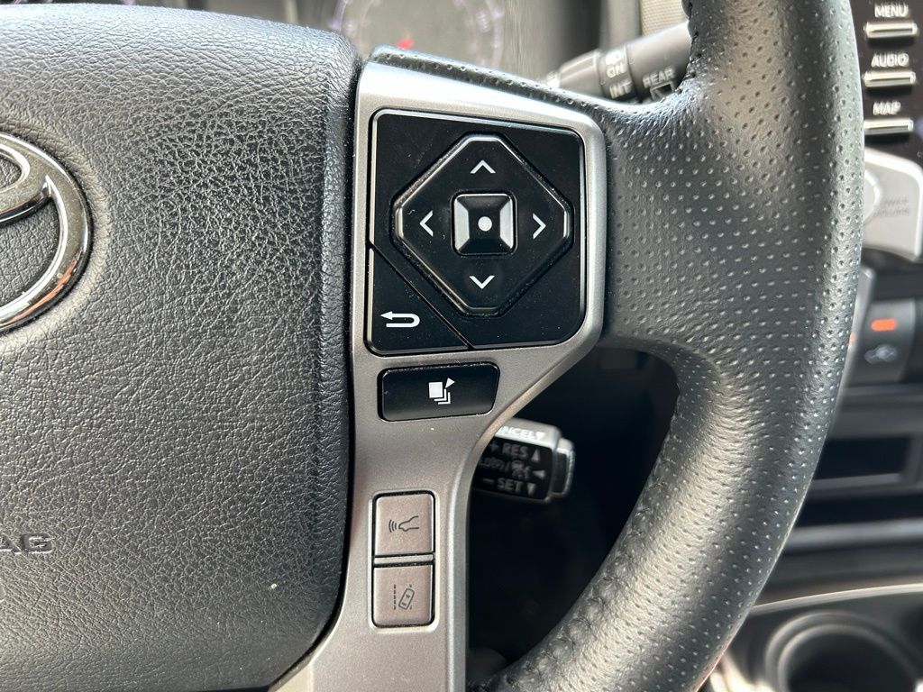 2022 Toyota 4Runner SR5 25