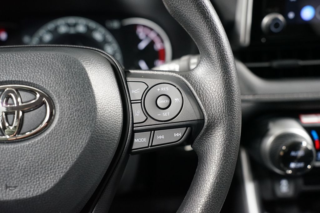 Thumbnail: 2025 Toyota RAV4 - 13