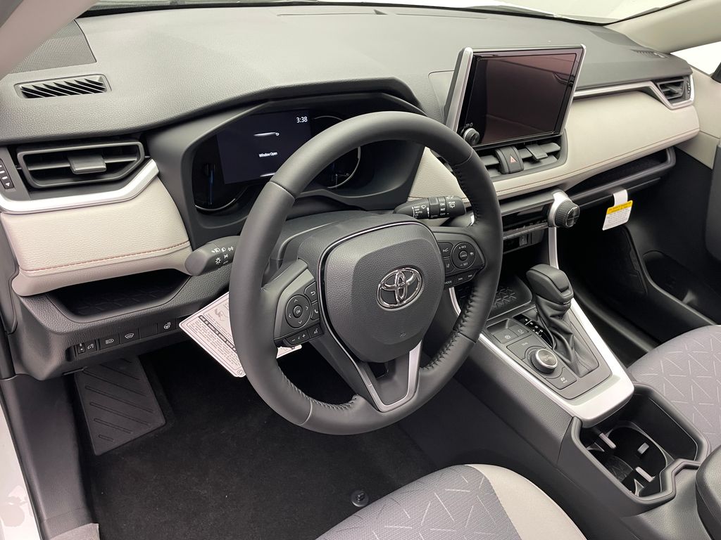 Thumbnail: 2025 Toyota RAV4 - 11
