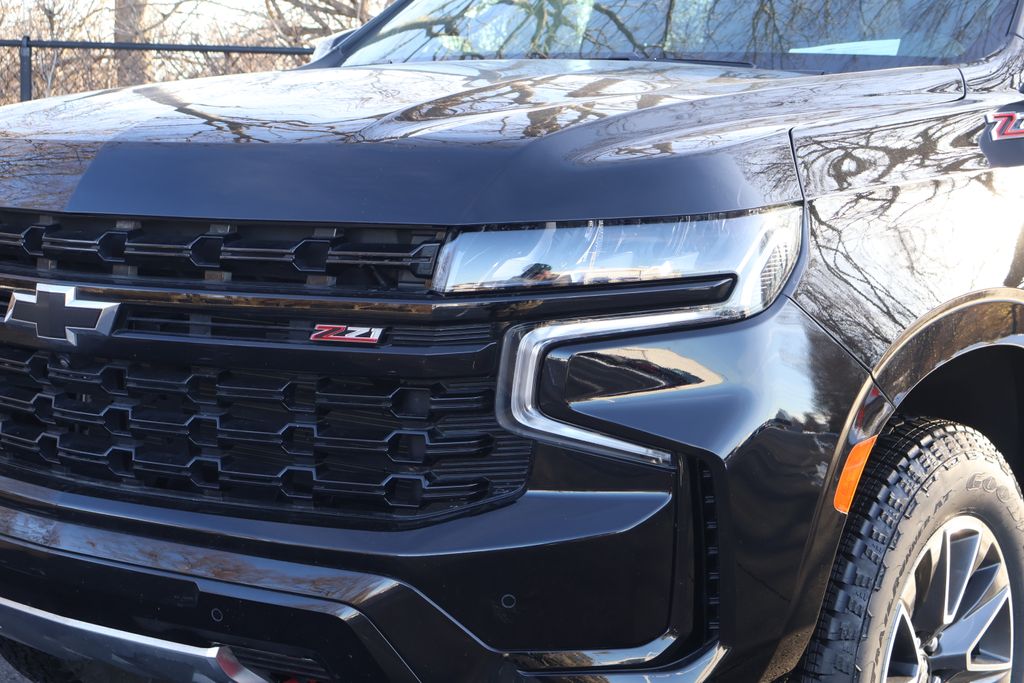 Thumbnail: 2023 Chevrolet Tahoe - 3